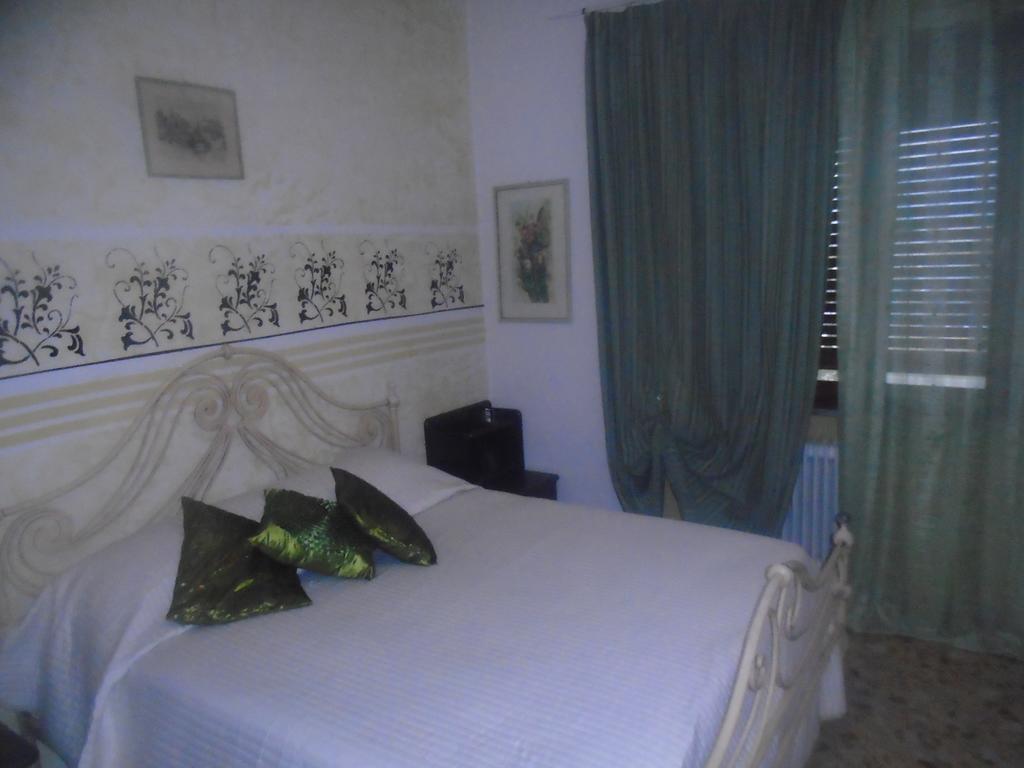 Tropical Bed&Breakfast Lucca Exterior photo