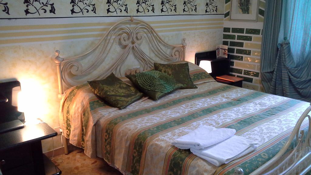 Tropical Bed&Breakfast Lucca Exterior photo